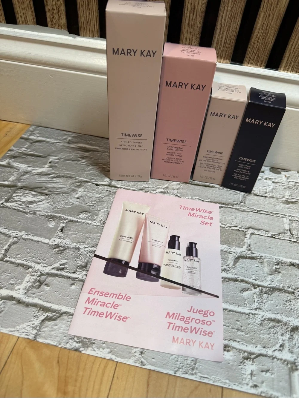 Mary Kay TimeWise Primer Set - Pink, Black, Cream